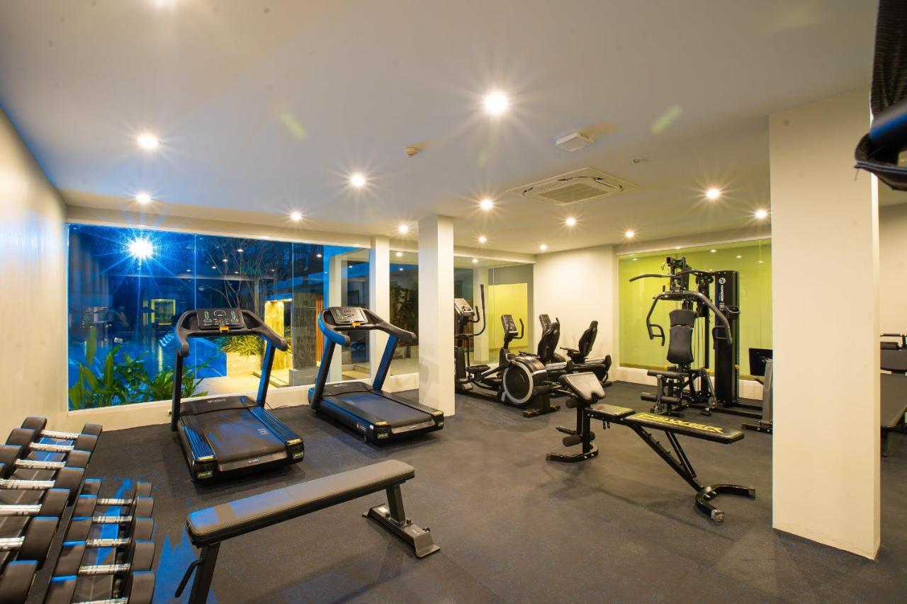 Seabed Grand Hotel Phuket - Sha Extra Plus Εξωτερικό φωτογραφία A gym in a condominium