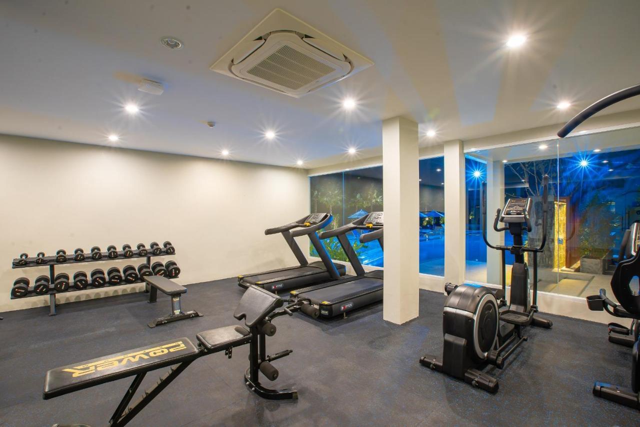 Seabed Grand Hotel Phuket - Sha Extra Plus Εξωτερικό φωτογραφία A gym in a hotel