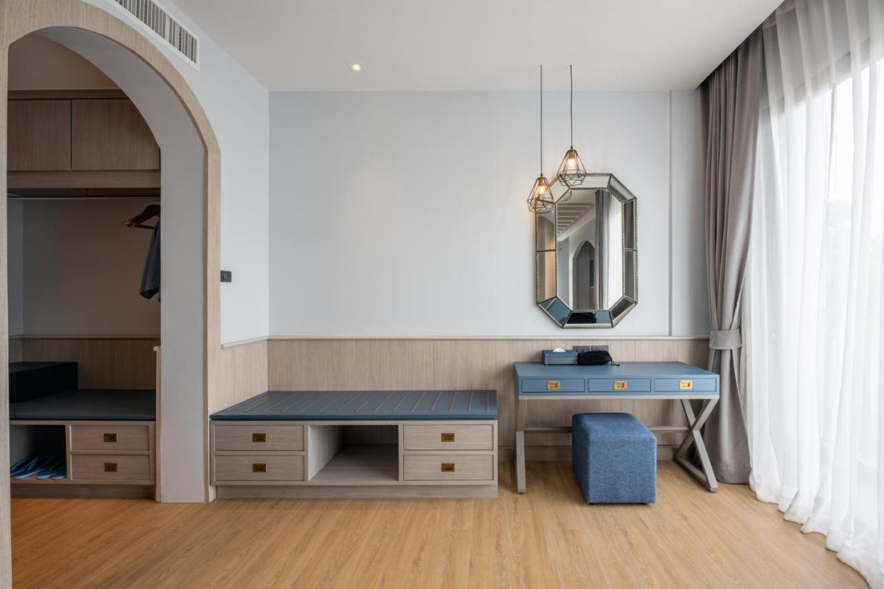 Seabed Grand Hotel Phuket - Sha Extra Plus Εξωτερικό φωτογραφία A room at the hotel