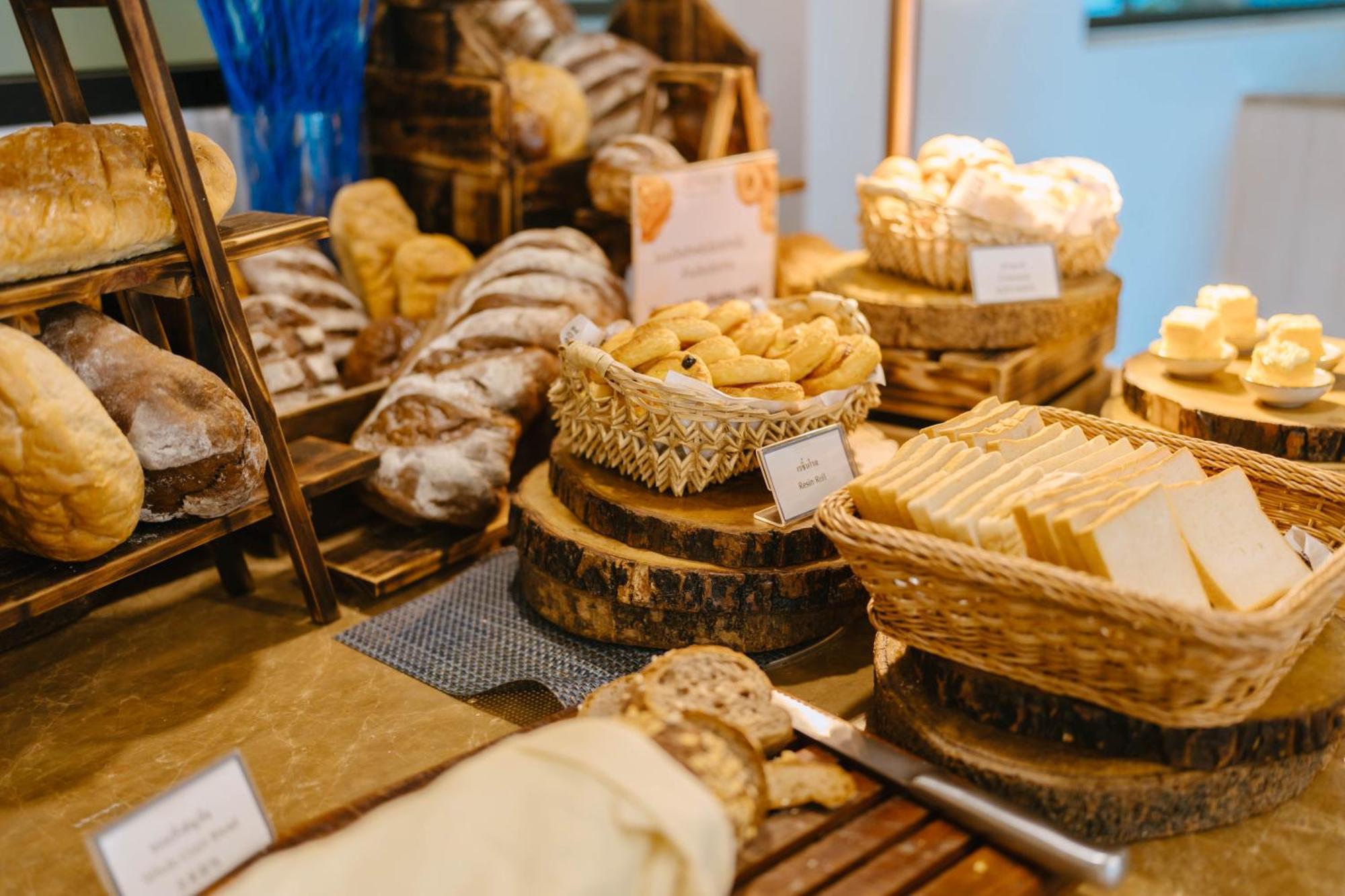 Seabed Grand Hotel Phuket - Sha Extra Plus Εξωτερικό φωτογραφία Cheese at a cheese shop