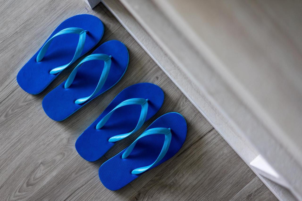 Seabed Grand Hotel Phuket - Sha Extra Plus Εξωτερικό φωτογραφία Flip-flops