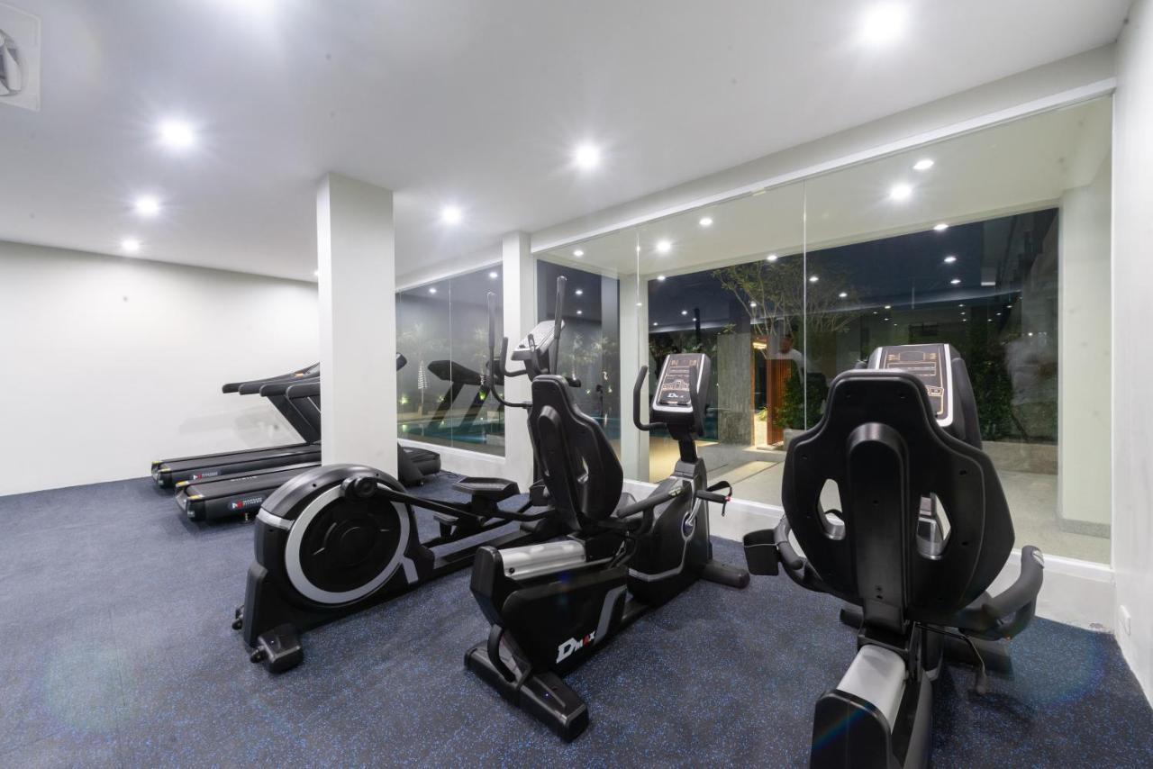 Seabed Grand Hotel Phuket - Sha Extra Plus Εξωτερικό φωτογραφία A gym at a hotel
